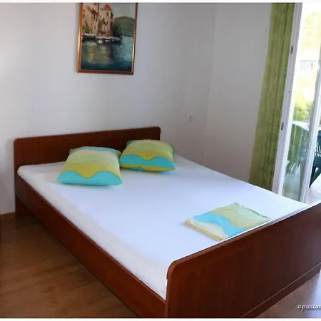 Apartment Juras - Two Bedroom With Terrace And Sea View Antonio